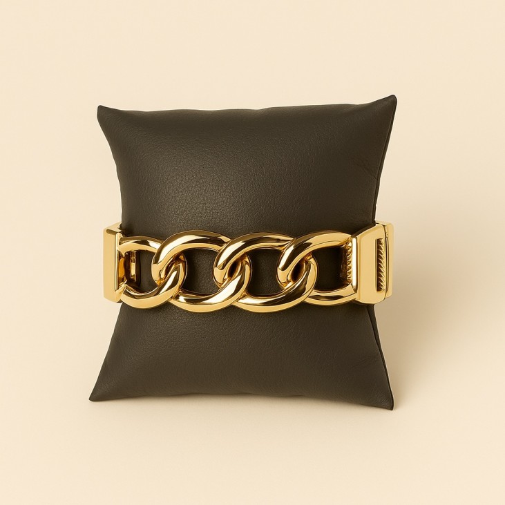 Bracelet manchette ovale plaqué or – Élégance féminine