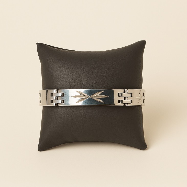 Engraved Star Men's Steel Curb Chain Bracelet - Durable & Stylish