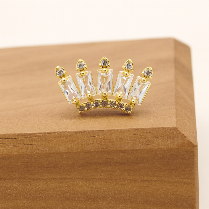Gold Crown Earrings with Zircon – Brazilian Semi Joia