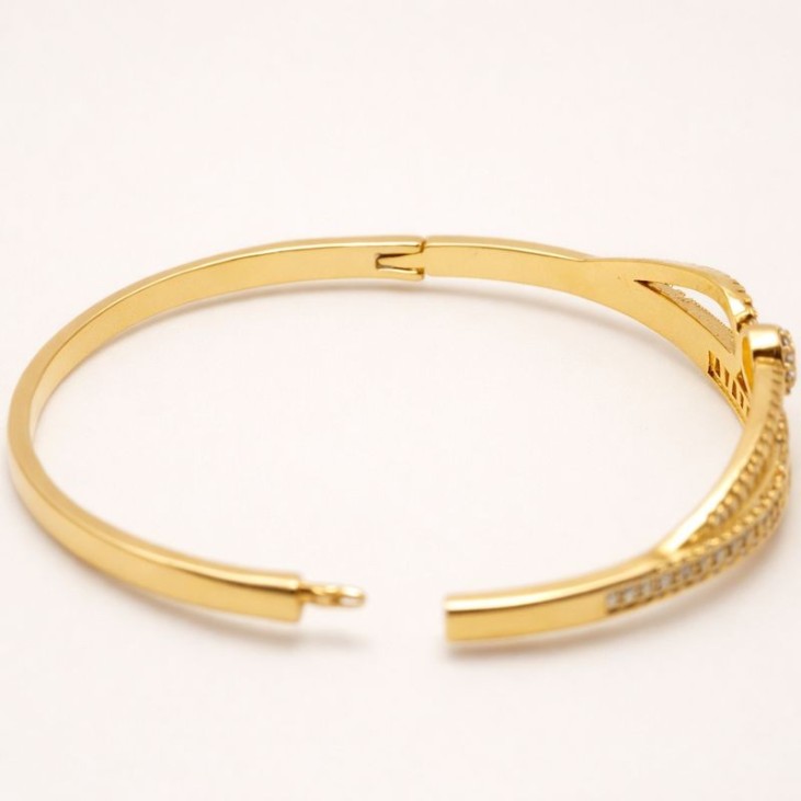 Bracelet Ovale Doré à Strass – Glamour et Éclat